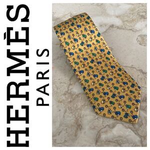 Authentic Hermes Multicolour 100% Silk Horse Equestrian Motif